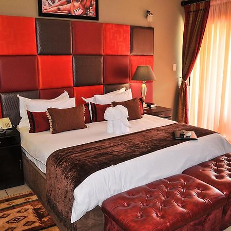 2Ten Hotel Sibasa Habitación foto